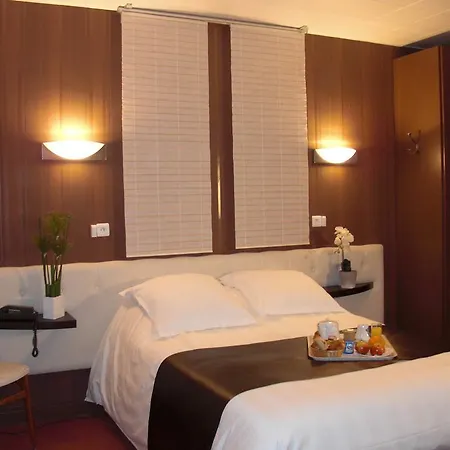 De L'europe Otel 3*