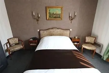 De L'europe 3*